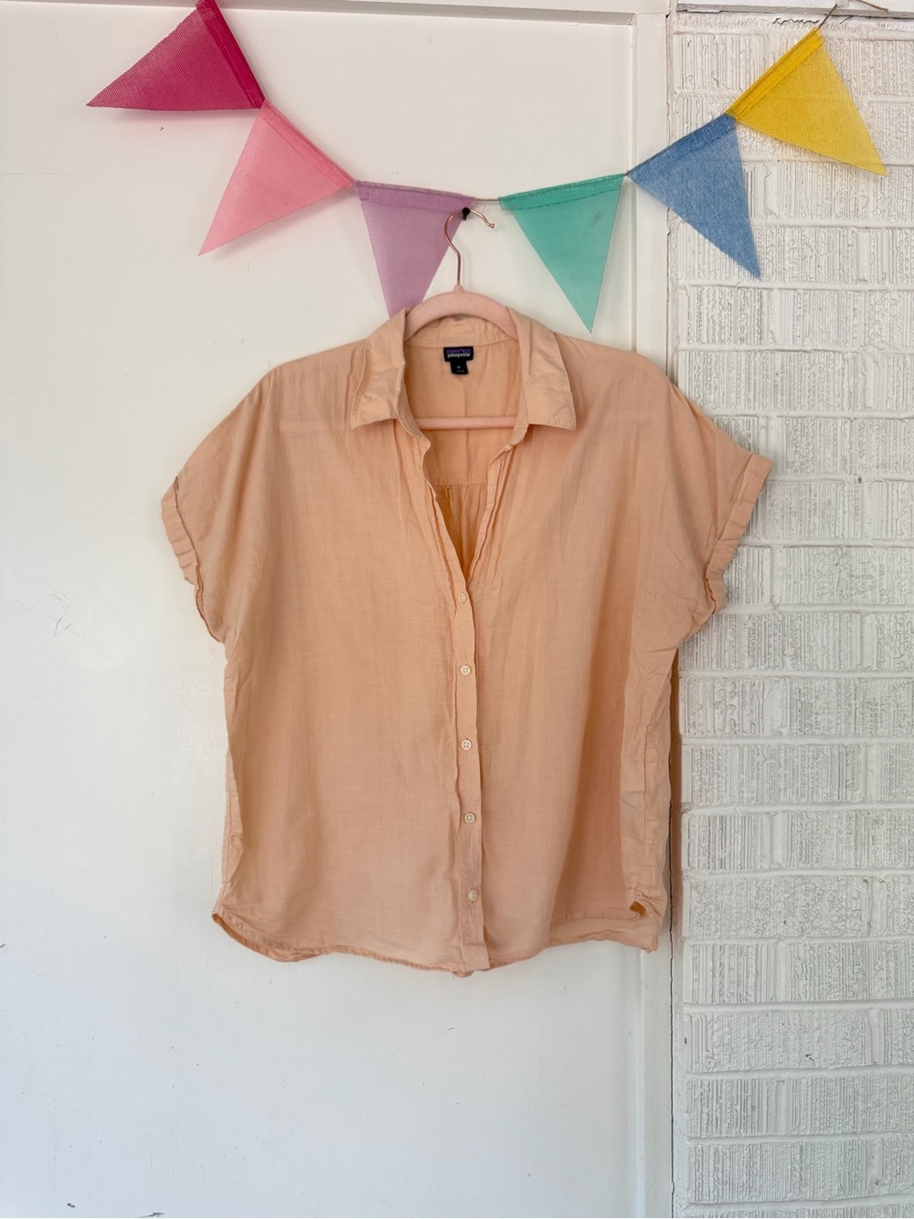 Patagonia Peach Button-Down Short Sleeve Shirt